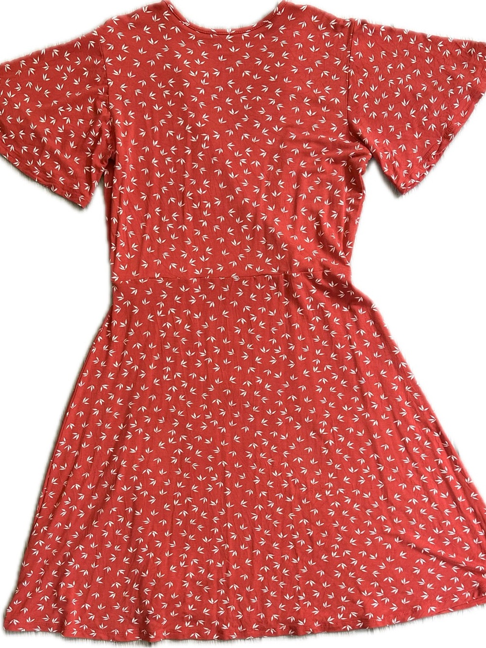 Red Short Sleeve V-Neck Wrap Dress - Picture 4 of 5